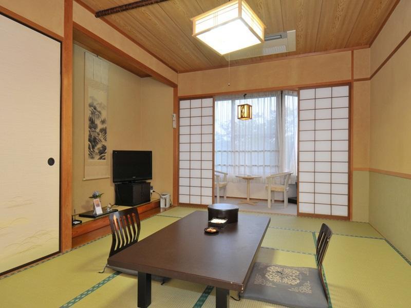 Menard Aoyama Resort Iga Exterior photo